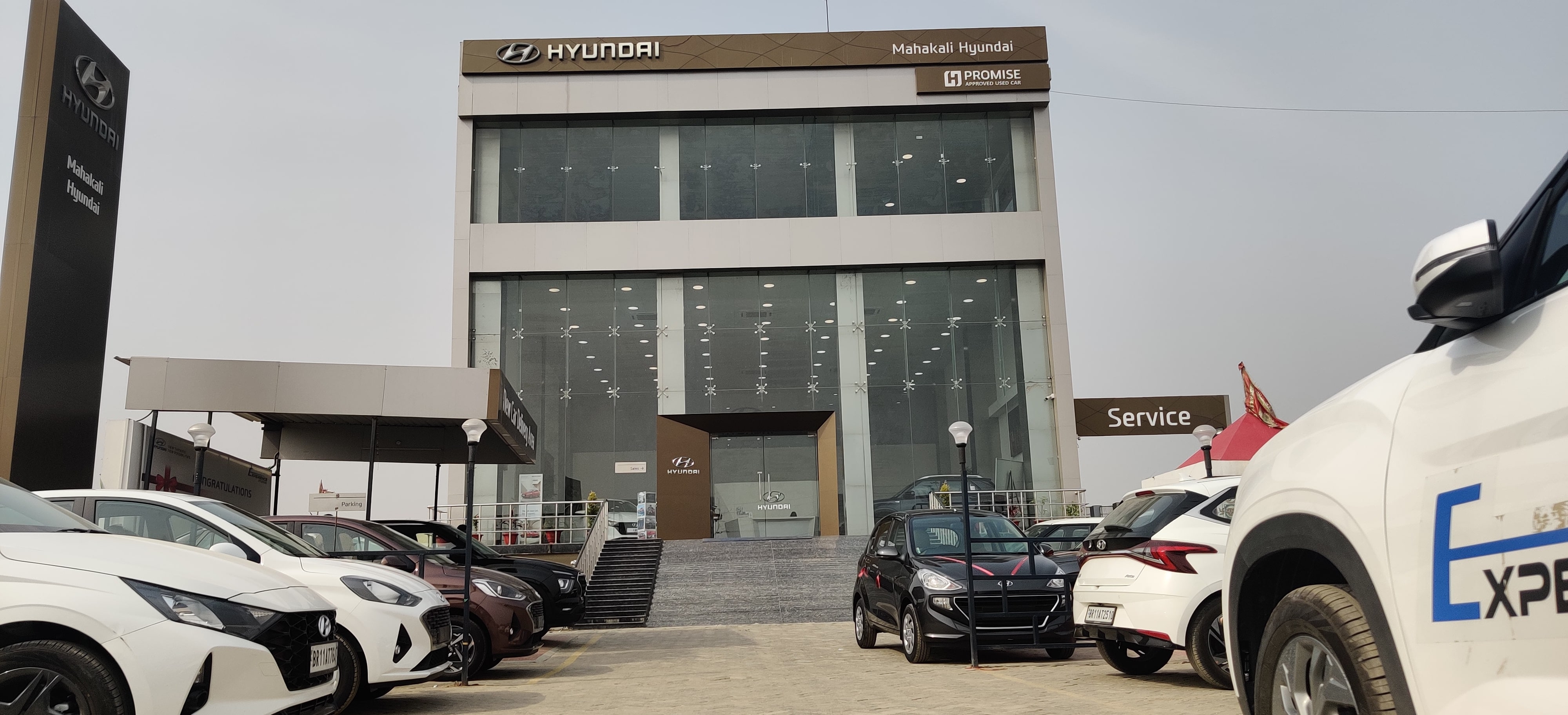 Hyundai Gallery